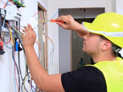 Electrician - Specialist